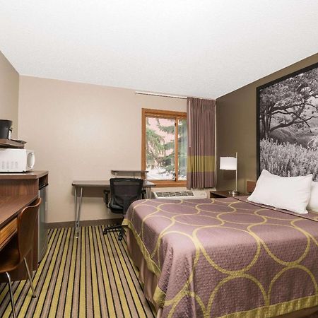 Super 8 By Wyndham St. Cloud Motel Exterior foto